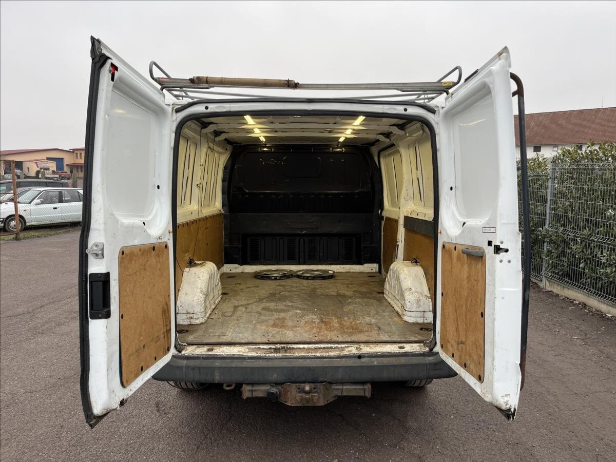 Ford Transit Skříň 2,2 l 74 kw