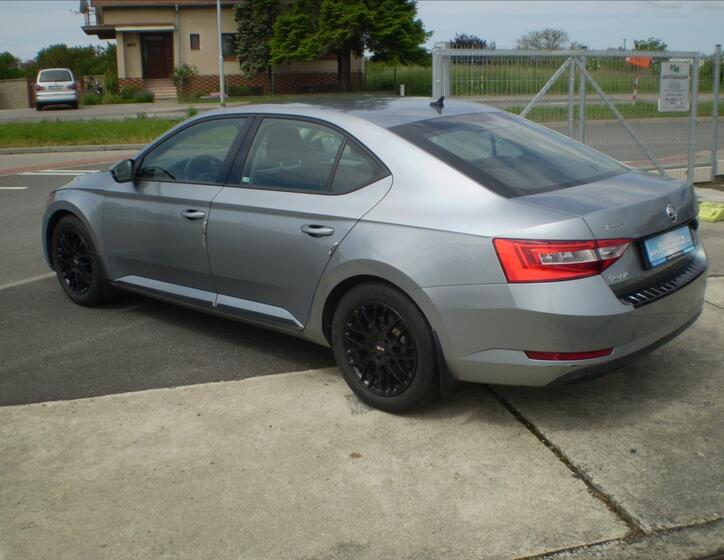 Škoda Superb 4