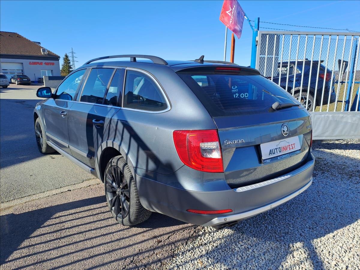 Škoda Superb Kombi 2,0 l 103 kw