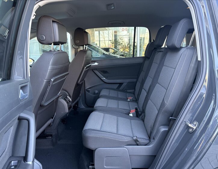 Volkswagen Touran MPV 1,5 l 110 kw