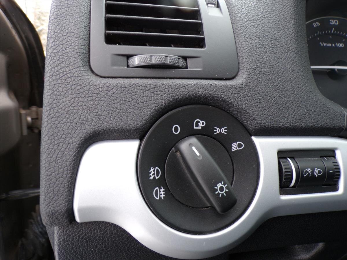 Škoda Octavia Kombi 2,0 l 103 kw