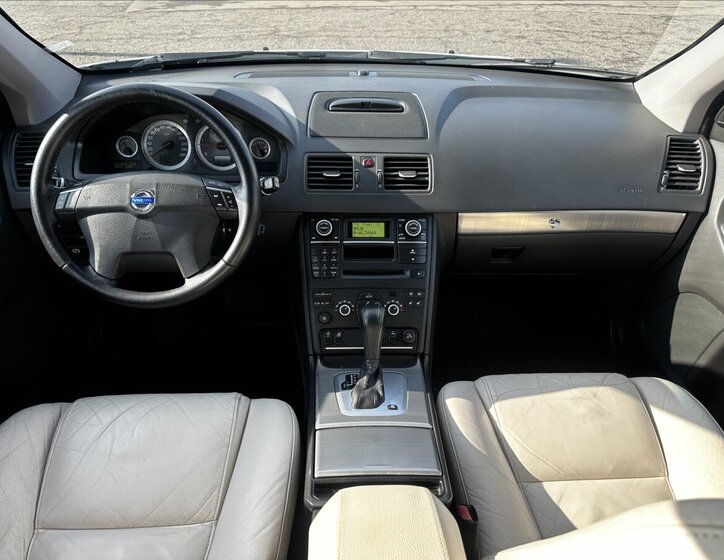 Volvo XC90 19