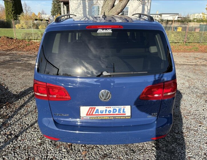 Volkswagen Touran 6