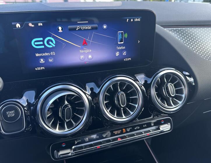 Mercedes-Benz EQA 14