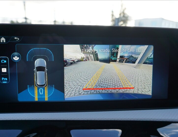 Mercedes-Benz Třídy A Hatchback 1,3 l 100 kw