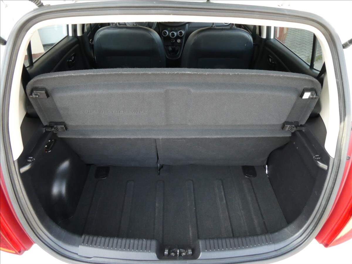 Hyundai i10 Hatchback 1,1 l 51 kw