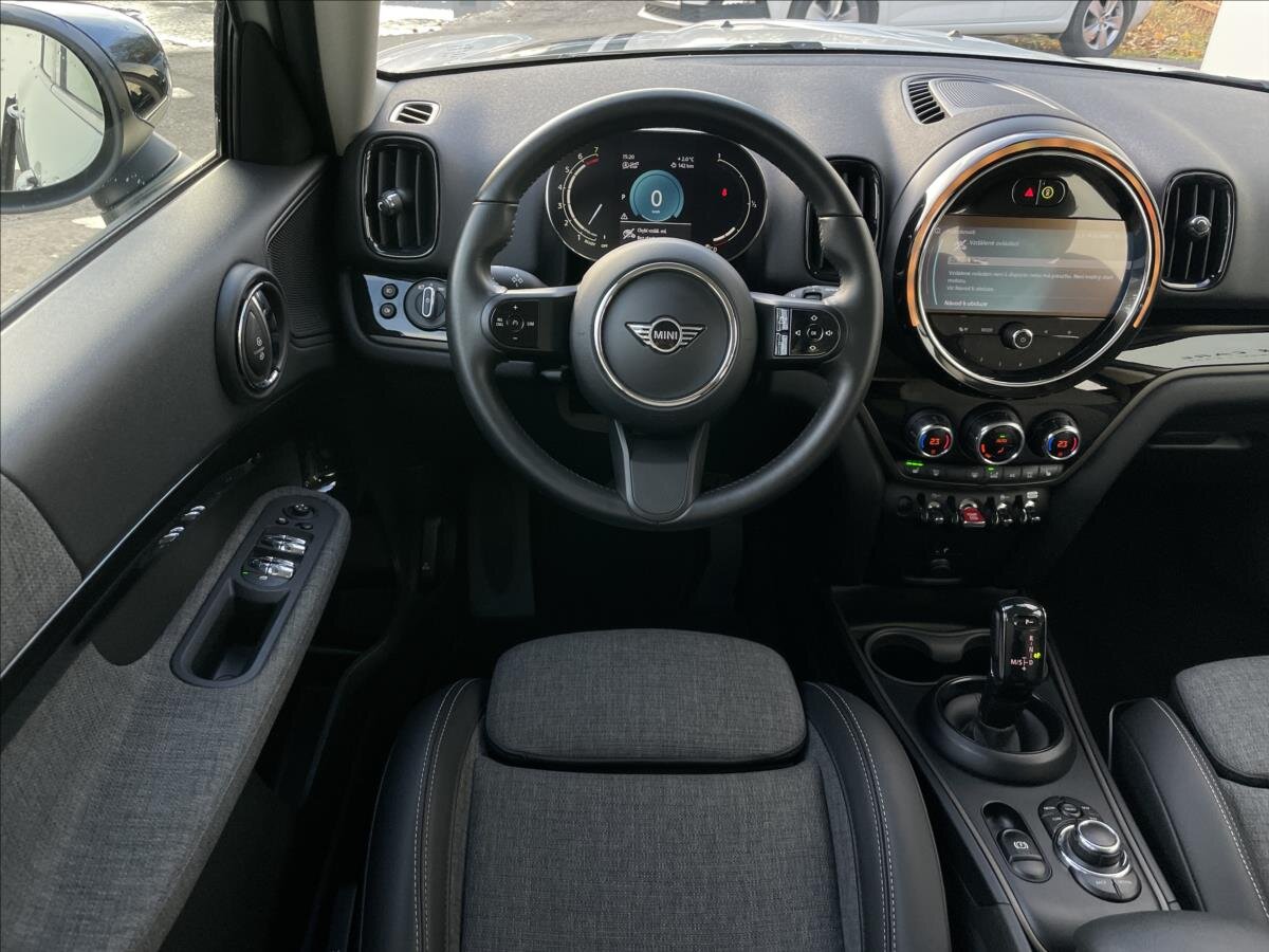 Mini Countryman SUV 1,5 l 100 kw
