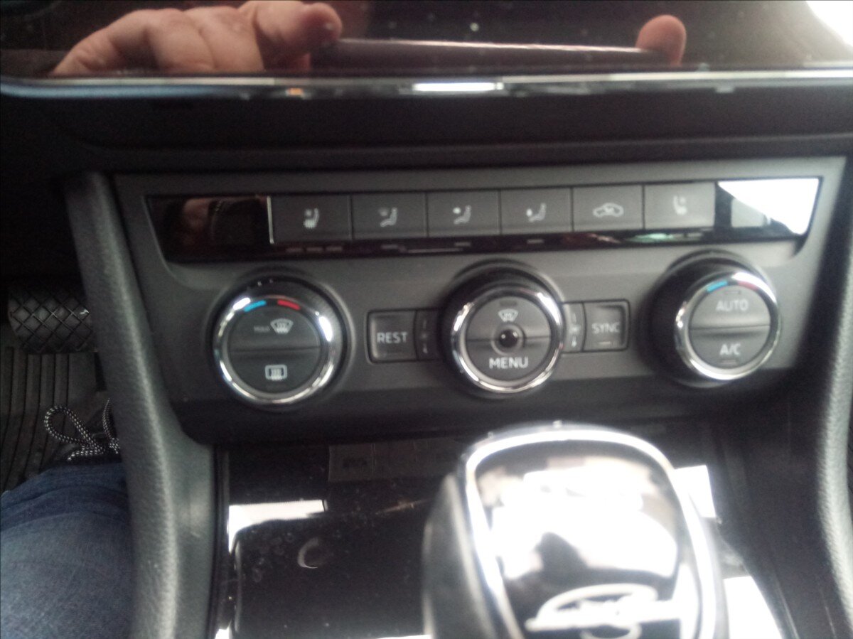 Škoda Superb Kombi 2,0 l 140 kw