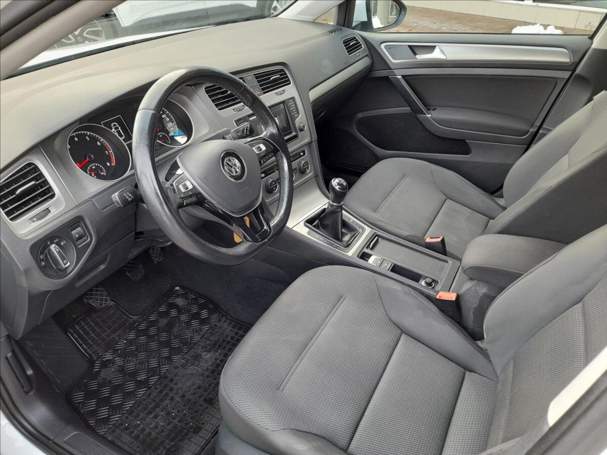 Volkswagen Golf Hatchback 1,2 l 81 kw