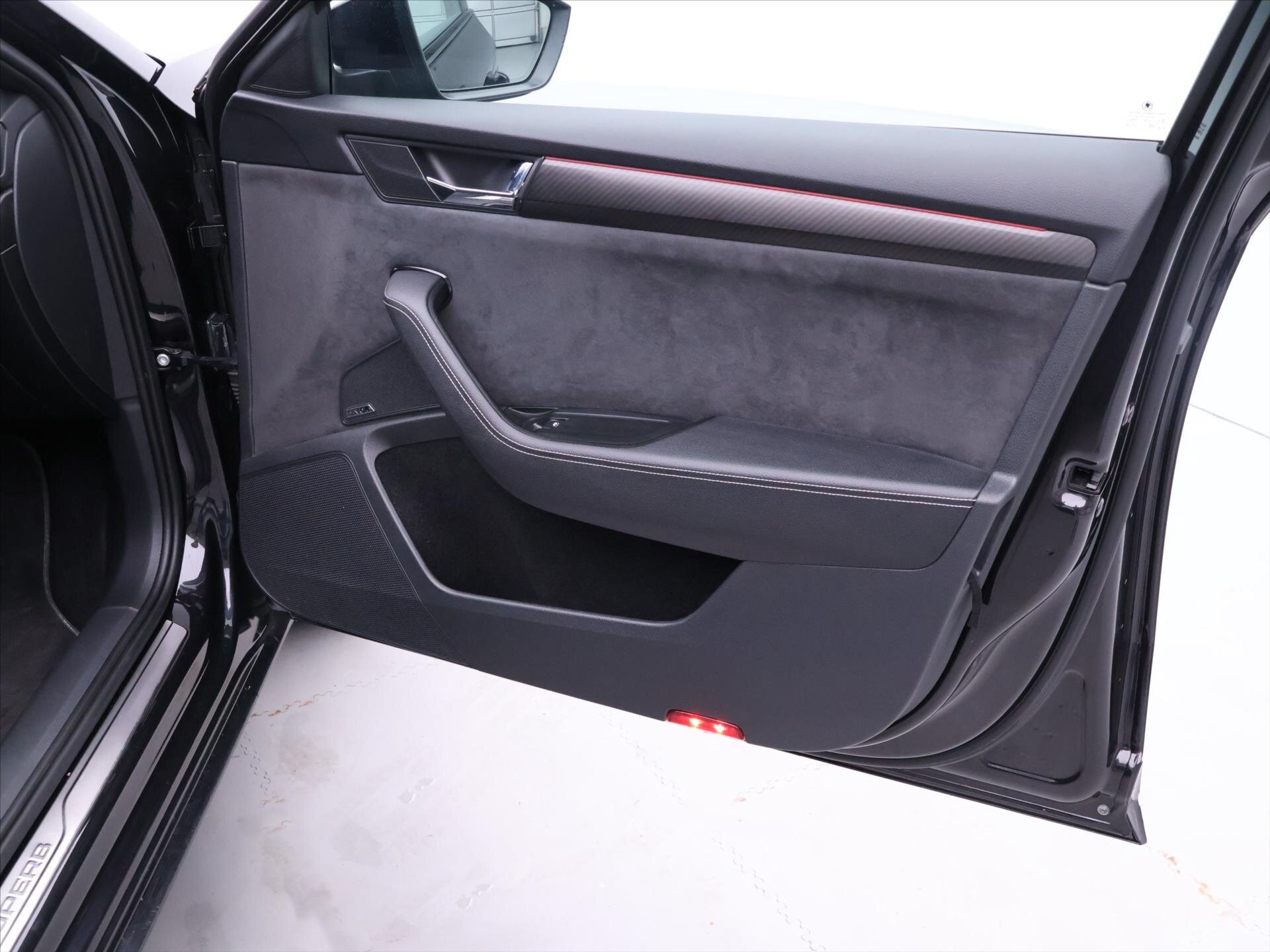 Škoda Superb Liftback 2,0 l 140 kw