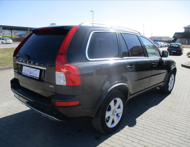 Volvo XC90 4