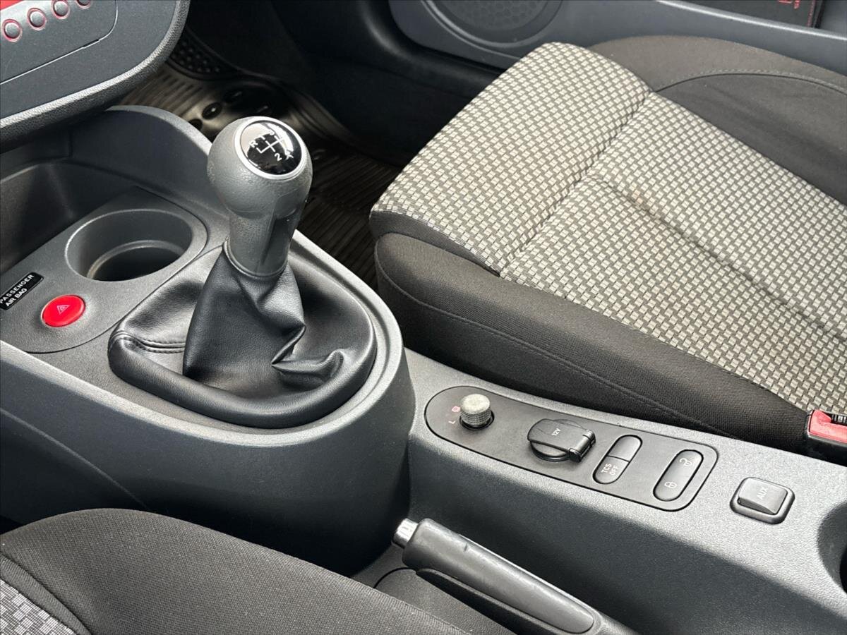 Seat Leon Hatchback 1,4 l 63 kw