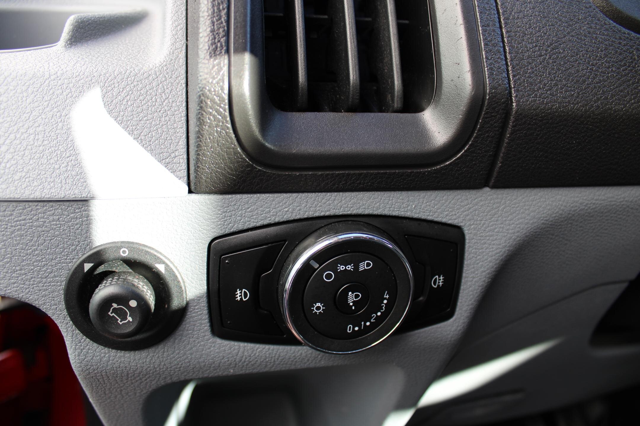 Ford Transit Užitková 2,0 l 125 kw