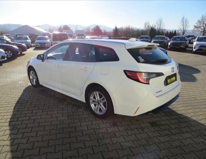 Toyota Corolla Kombi 1,2 l 85 kw