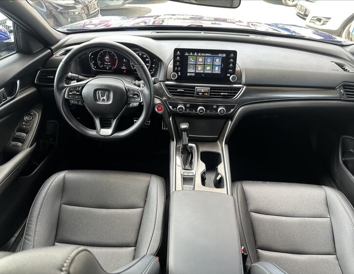Honda Accord Sedan / Limuzína 1,5 l 141 kw