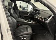 BMW X7 12