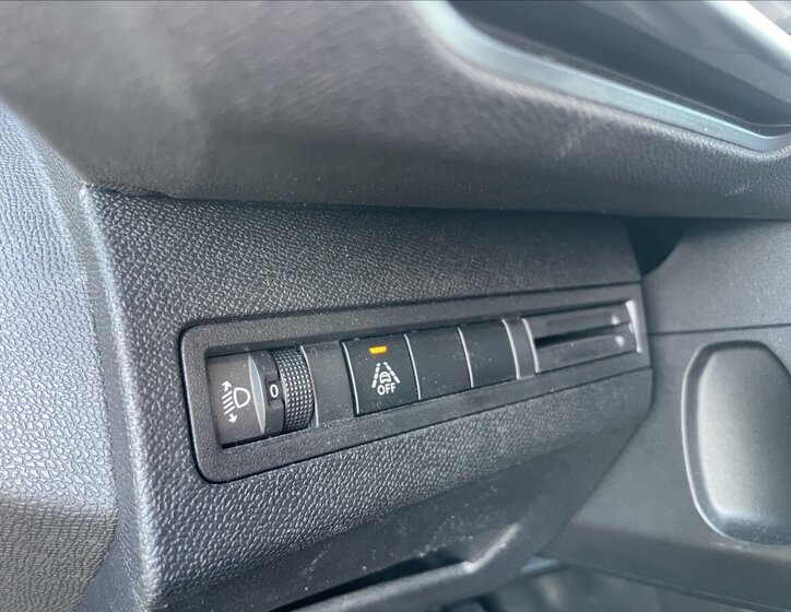 Peugeot 3008 MPV 1,2 l 96 kw