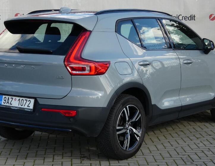 Volvo XC40 3