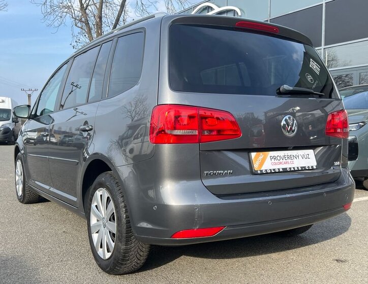 Volkswagen Touran MPV 1,6 l 77 kw