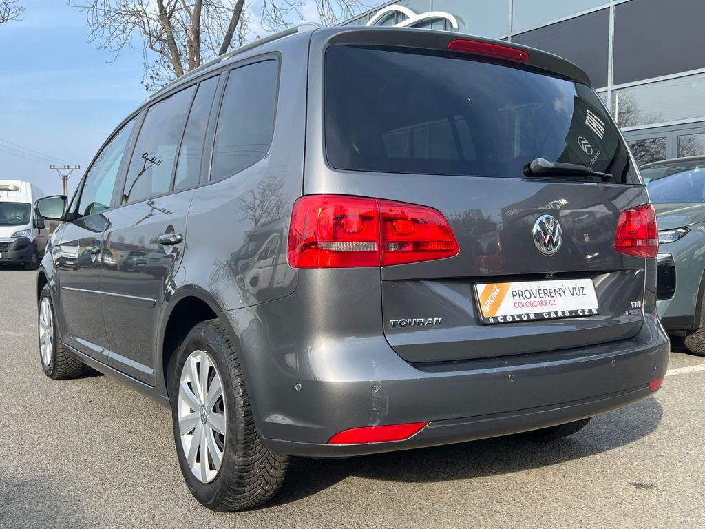 Volkswagen Touran MPV 1,6 l 77 kw