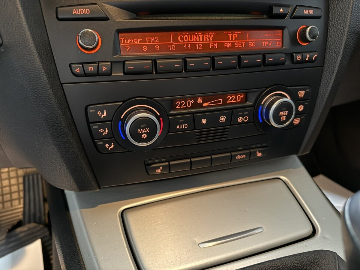 BMW Řada 3 Sedan / Limuzína 2,0 l 105 kw