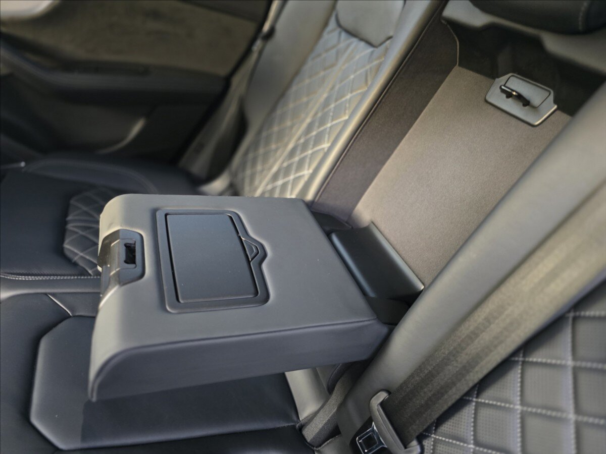 Audi Q8 Hatchback 3,0 l 210 kw