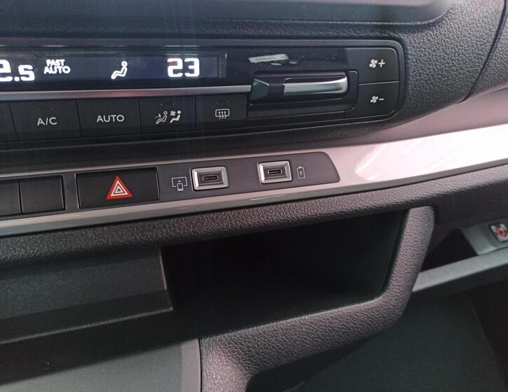 Toyota ProAce Verso 28