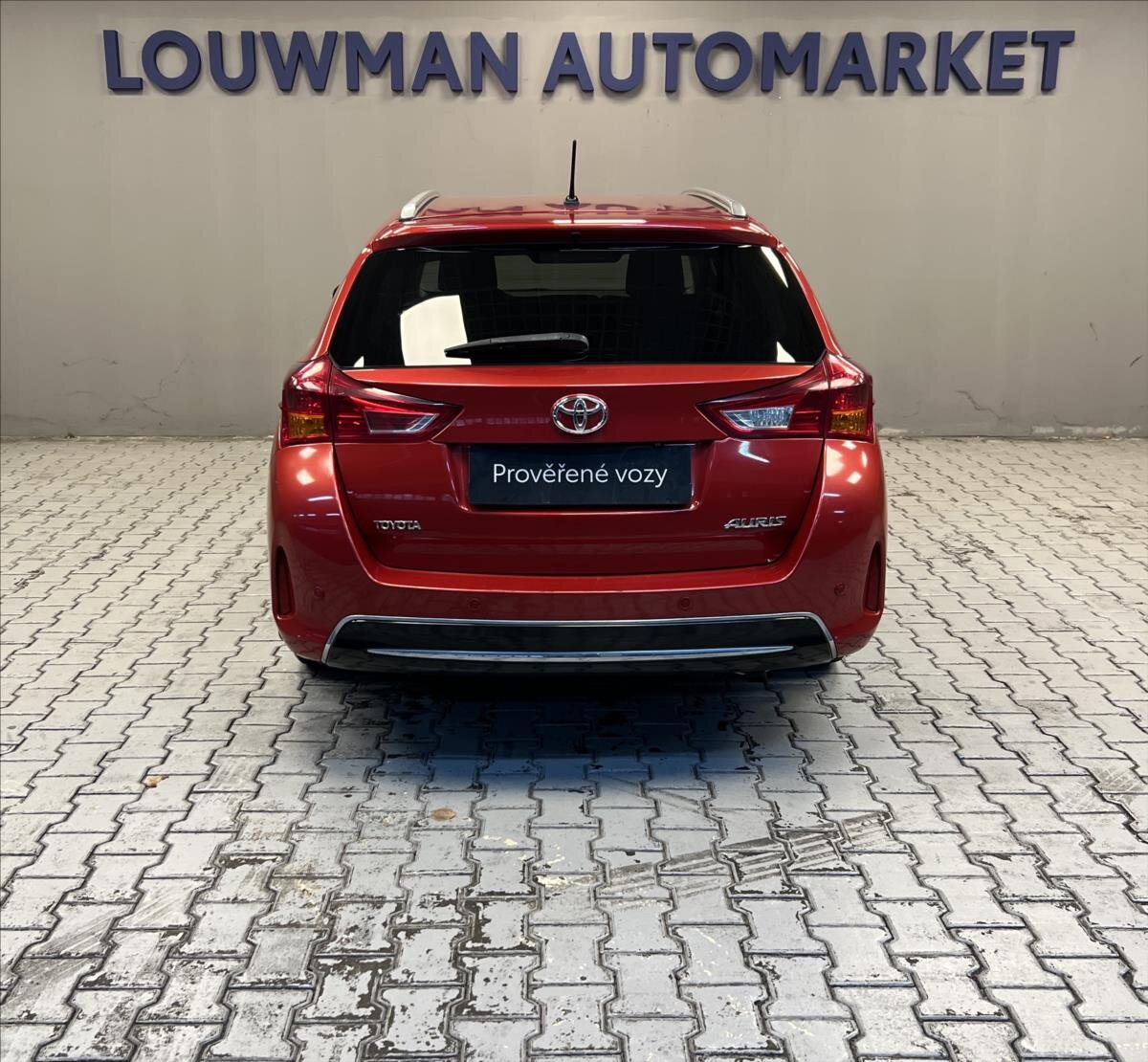 Toyota Auris Kombi 1,6 l 97 kw