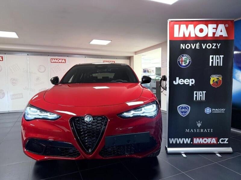 Alfa Romeo Stelvio SUV / Terénní 2,0 l 206 kw