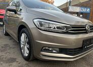 Volkswagen Touran 8
