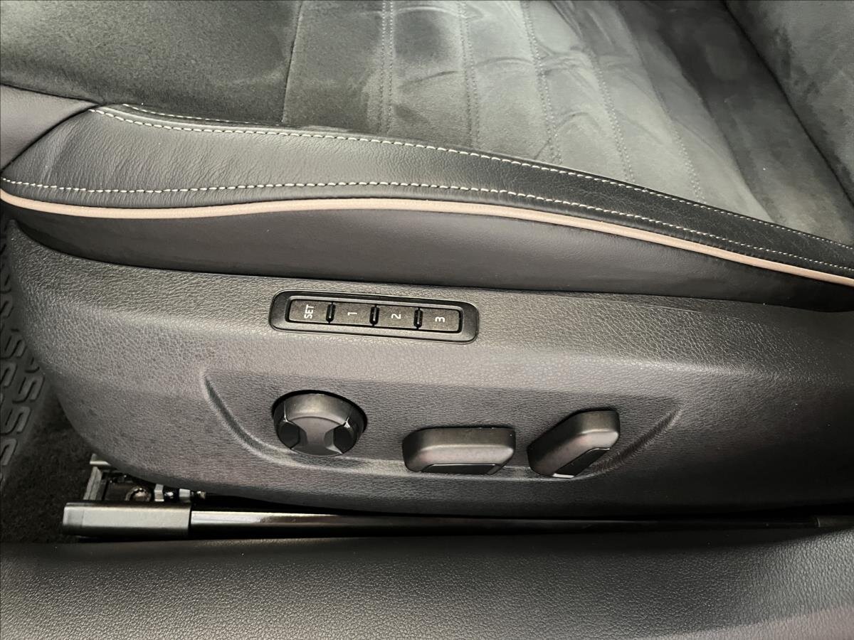 Škoda Superb Kombi 2,0 l 147 kw