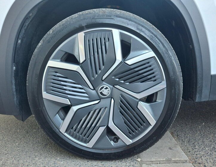 Škoda Kodiaq SUV / Terénní 1,5 l 150 kw