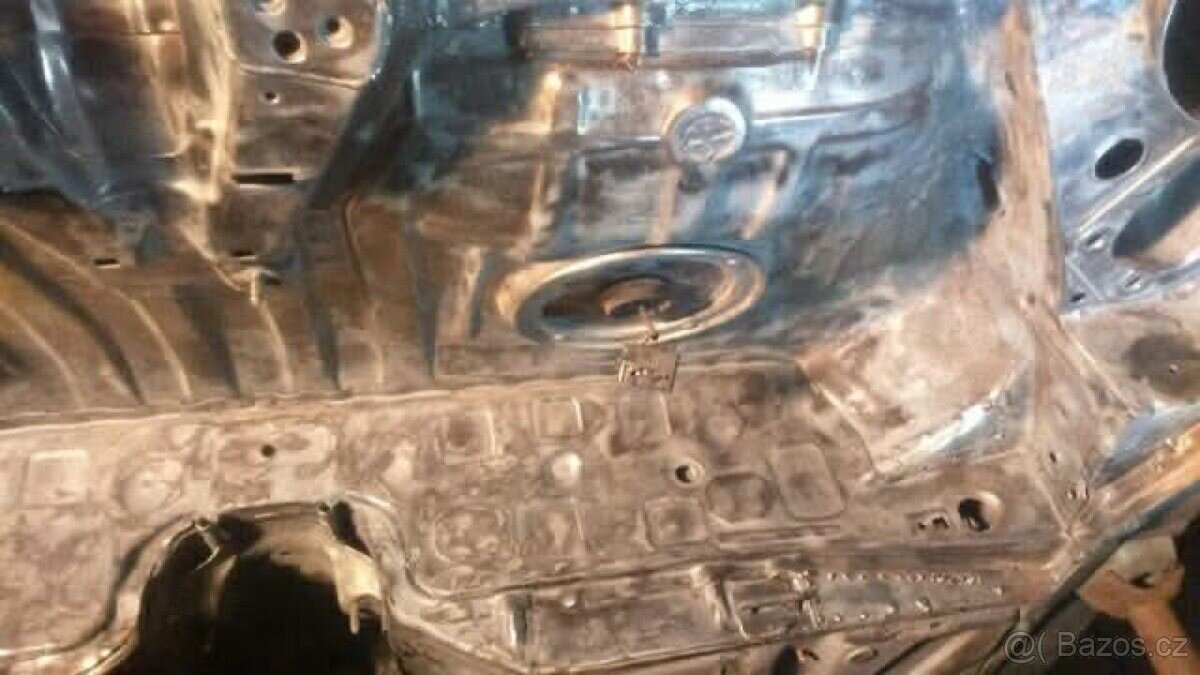 BMW Řada 3 Sedan 2,8 l 142 kw