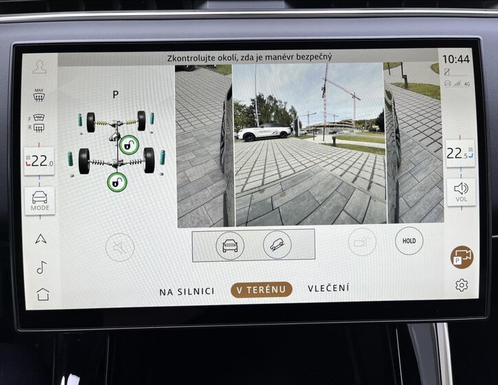 Land Rover Range Rover Sport SUV / Terénní 4,4 l 390 kw