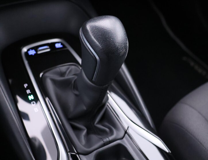 Toyota Corolla Sedan / Limuzína 1,8 l 90 kw