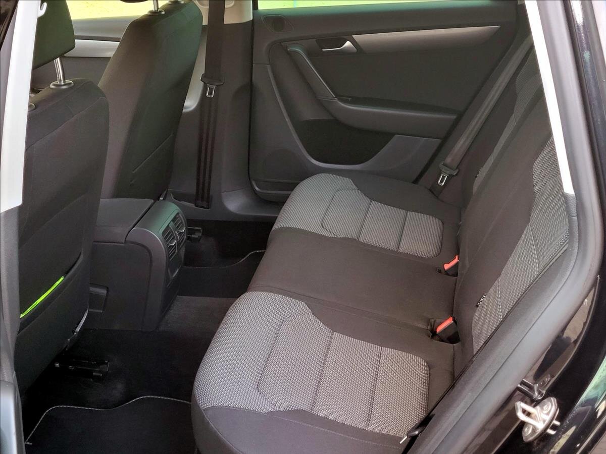 Volkswagen Passat Kombi 1,4 l 90 kw