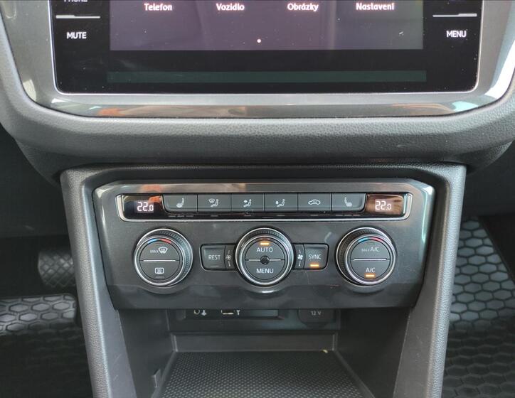 Volkswagen Tiguan 19