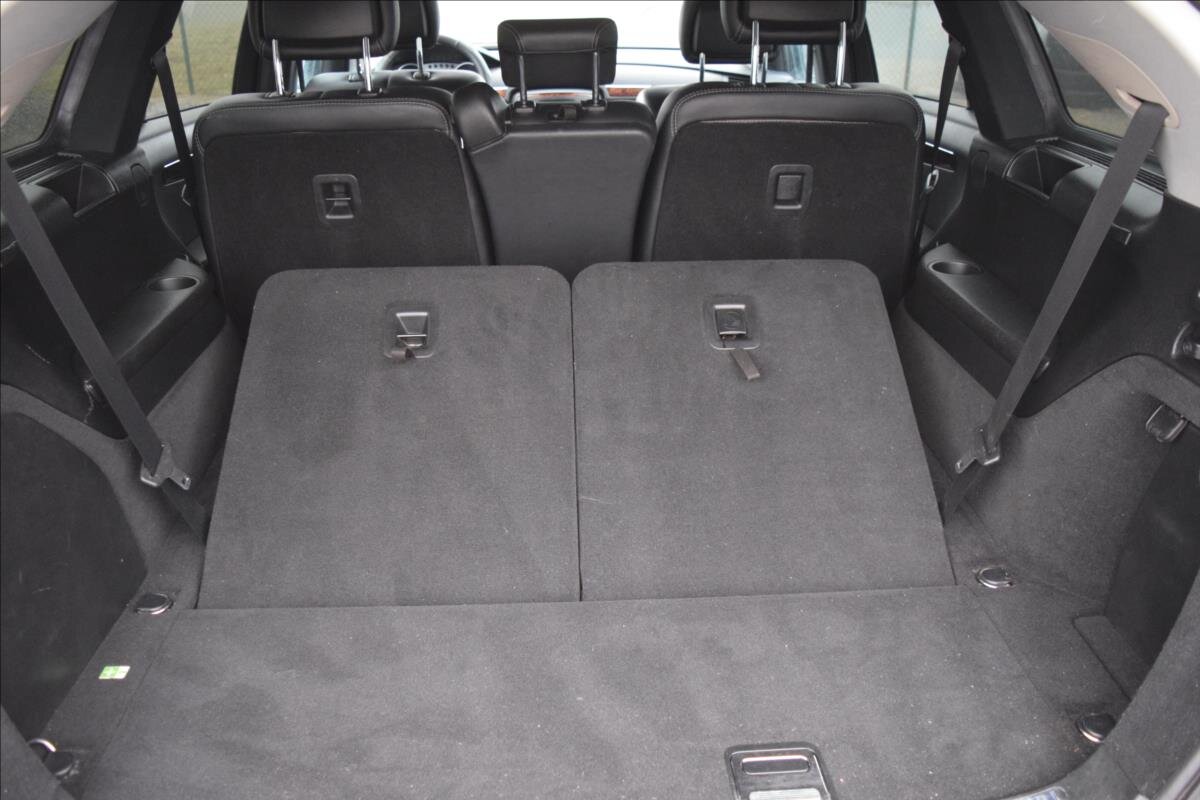 Mercedes-Benz Třídy R Kombi 3,0 l 140 kw