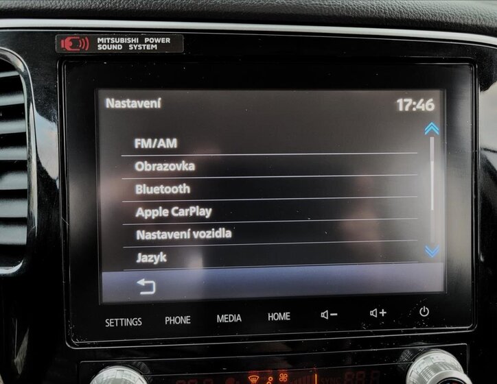 Mitsubishi Outlander SUV / Terénní 2,4 l 165 kw