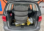 Volkswagen Touran MPV 1,6 l 77 kw