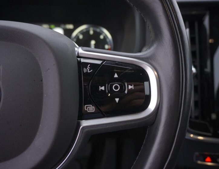 Volvo V90 Kombi 2,0 l 173 kw