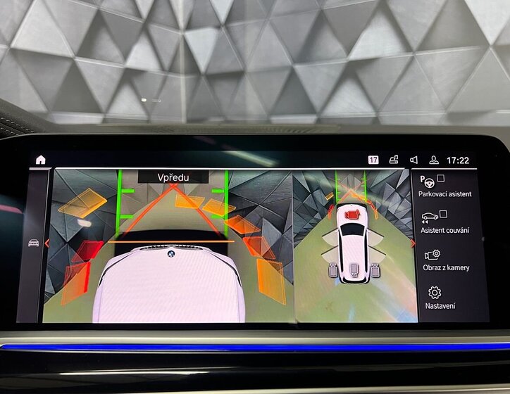 BMW X7 SUV / Terénní 3,0 l 250 kw