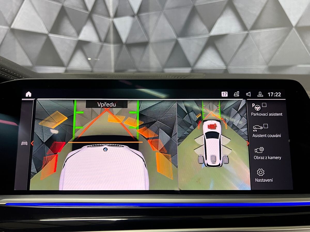 BMW X7 SUV / Terénní 3,0 l 250 kw