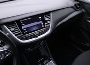 Opel Grandland X SUV / Terénní 1,6 l 147 kw