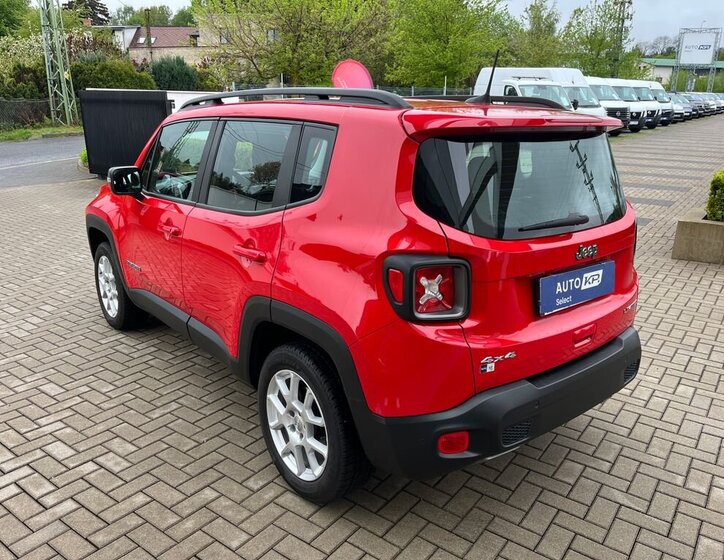 Jeep Renegade SUV / Terénní 1,3 l 132 kw