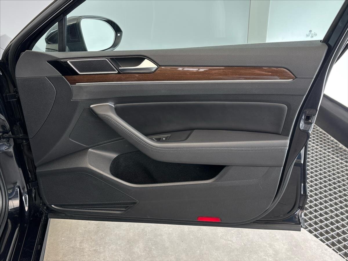 Volkswagen Passat Kombi 2,0 l 176 kw