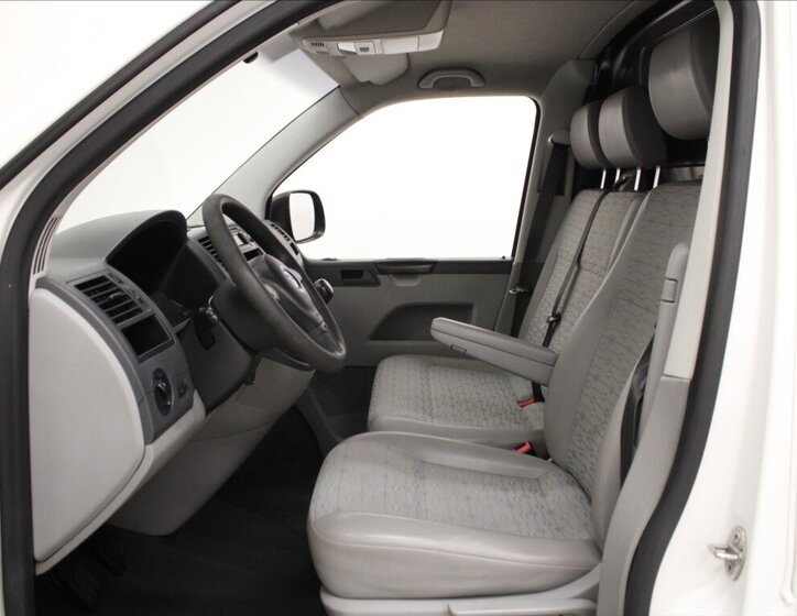 Volkswagen Transporter Skříň 2,0 l 62 kw