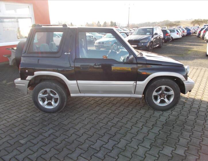 Suzuki Vitara 8