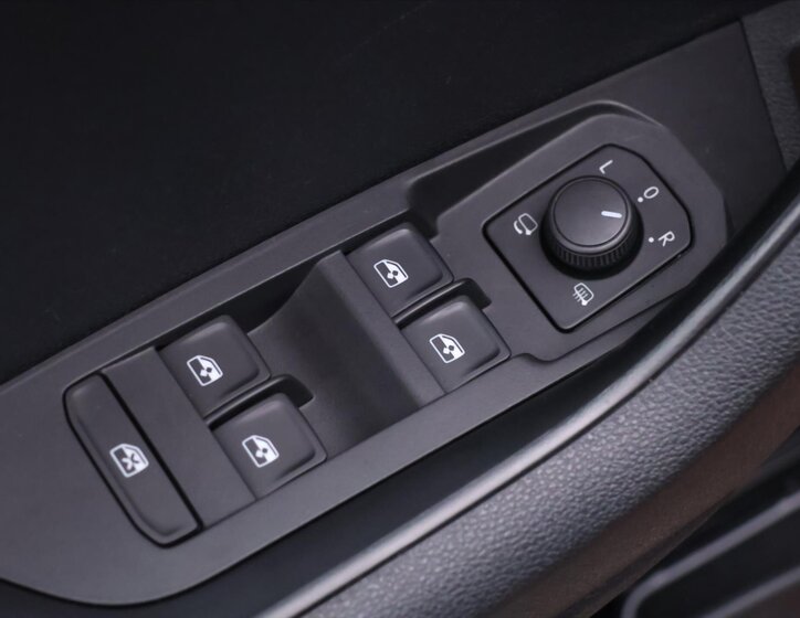 Škoda Karoq SUV / Terénní 2,0 l 110 kw