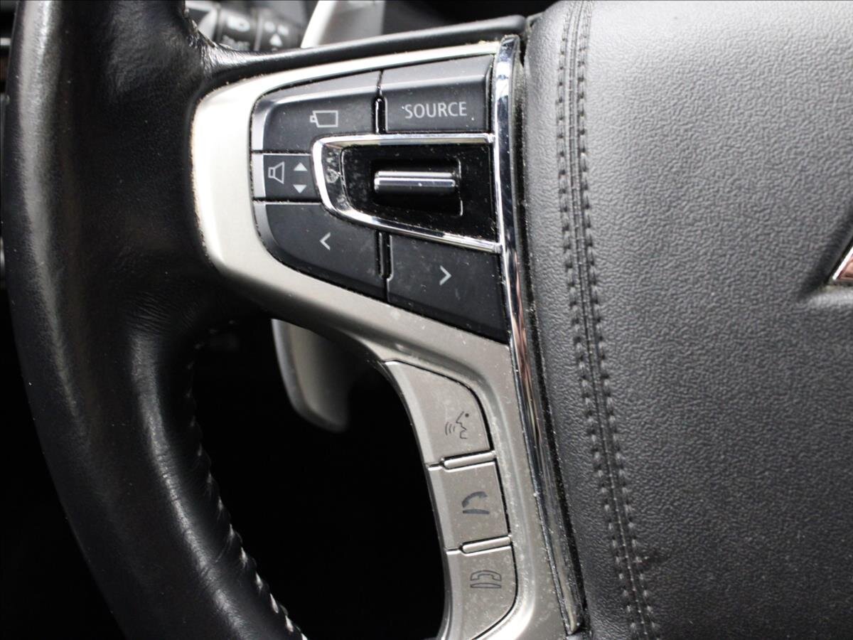 Mitsubishi Outlander SUV / Terénní 2,4 l 99 kw